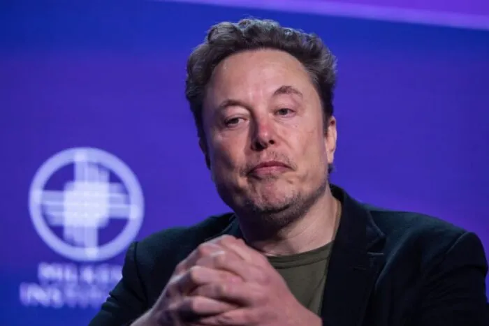 elon-musk-a-raspandit-pe-x-o-stire-falsa-potrivit-careia-extremistii-de-dreapta-din-uk-ar-urma-sa-fi.jpeg