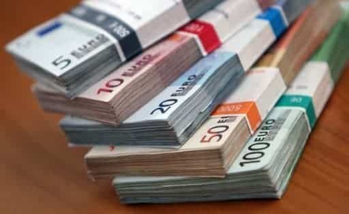 Care sunt cei mai bogați oameni din lume în 2025, în topul Forbes?
