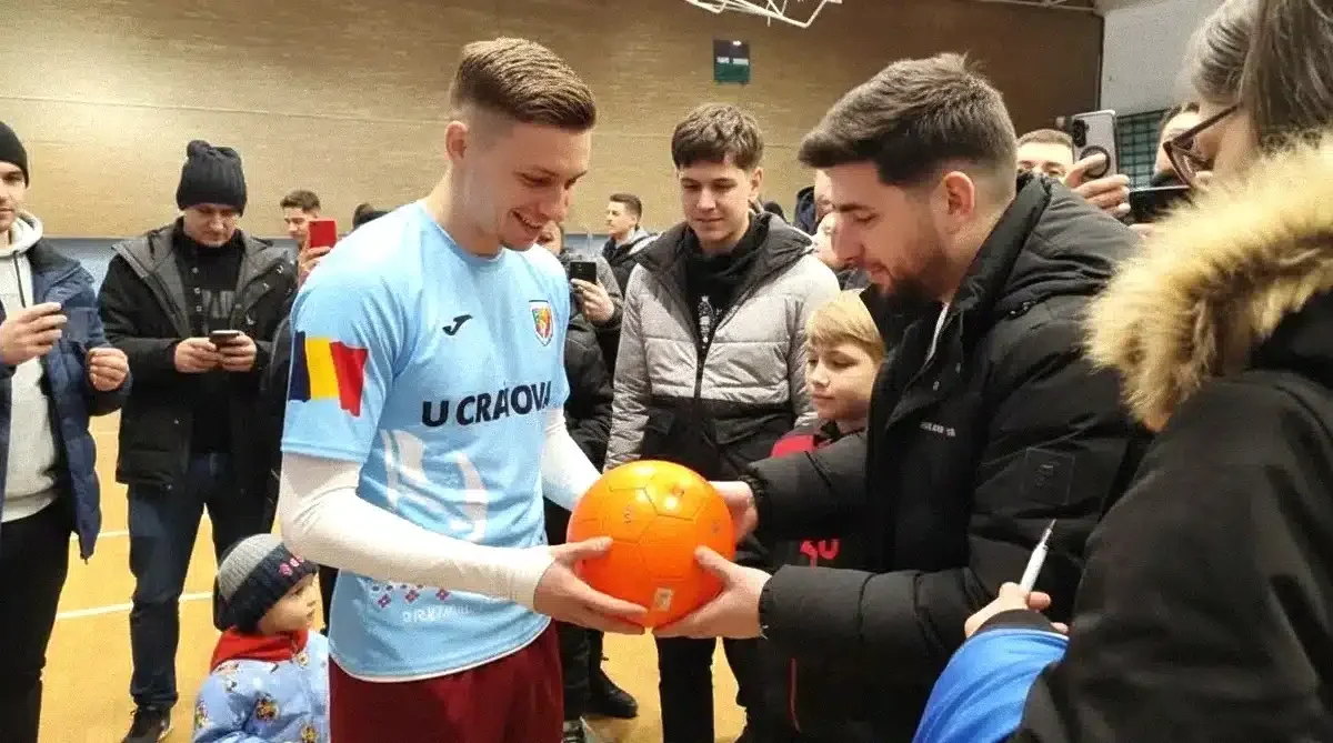 Louis Munteanu atrage din nou atenția după gestul controversat care a generat dezbateri louis munteanu revine in atentie dupa gestul care a starnit discutii.webp