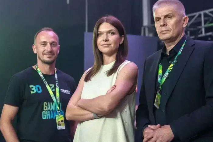 simona halep intr un moment special la dubai alaturi de darren cahill.webp