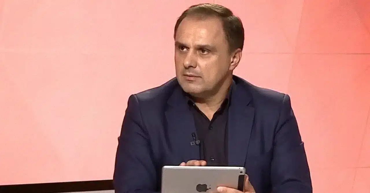 Universitatea Craiova: Secretul Succesului care a Împărțit Specialiștii