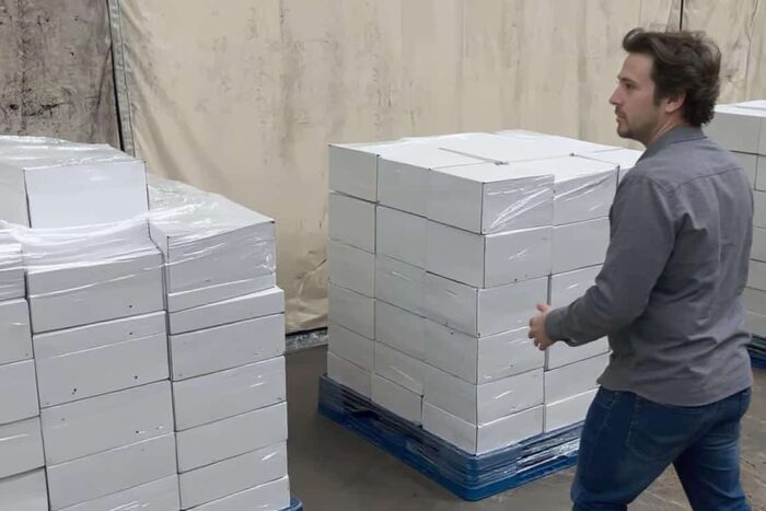 85 miliarde droguri ascunse in pachetele de primavara gresie si piese auto