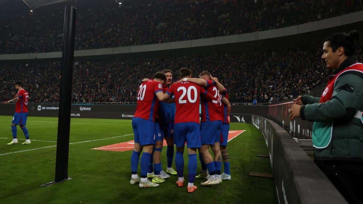 Pentru meciul FCSB - Dinamo Zagreb, vine o analiză din Anglia privind controlul în mijlocul terenului Dinamo Zagreb FCSB 1768979398