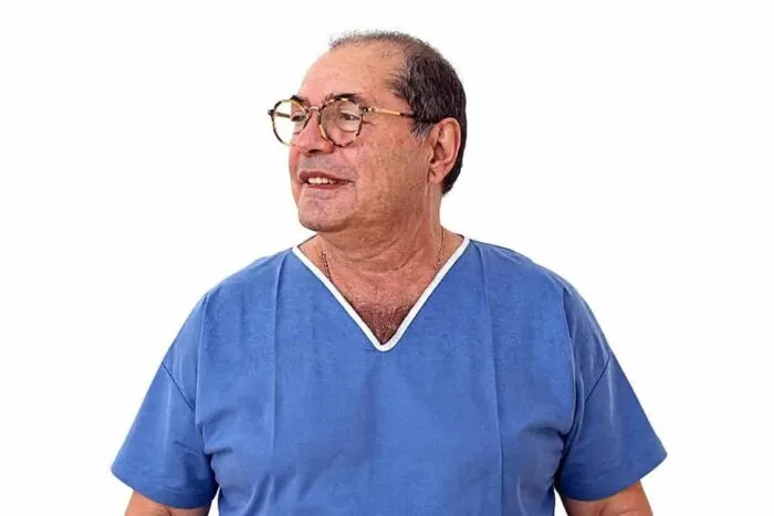 a-murit-dr-nicolae-poiana-pionierul-fiv-care-a-adus-mii-de-copii-pe-lume-in-40-de-ani