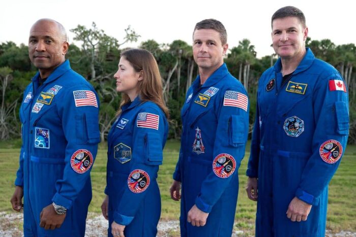 artemis 2 cei 4 astronauti in carantina pentru zborul de 10 zile spre luna