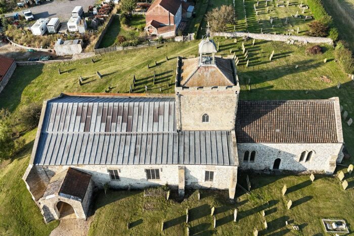 biserica angliei in pragul revoltei scandalul de 100m