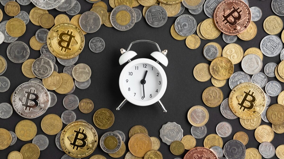 bitcoin ar putea creste in 2025 raportul aur cupru semnaleaza