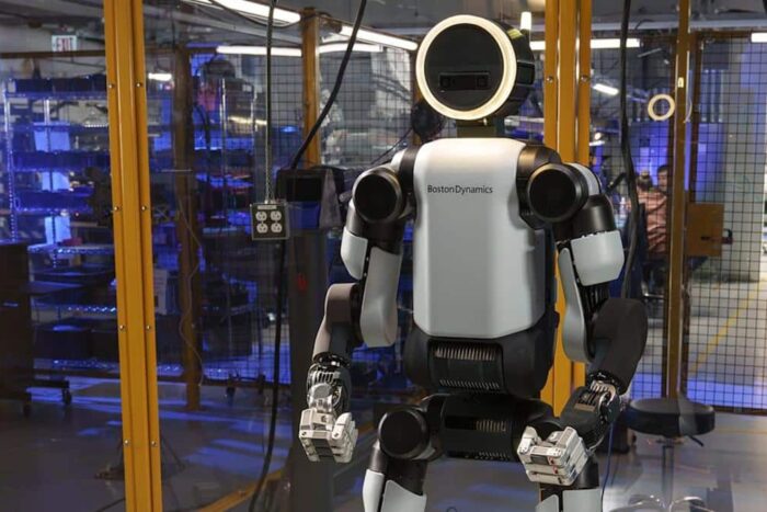boston dynamics anunta atlas robot pentru productie industriala