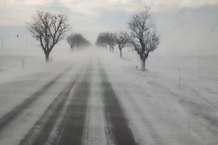 cinci raniti intr un accident in olt pe fondul viscolului