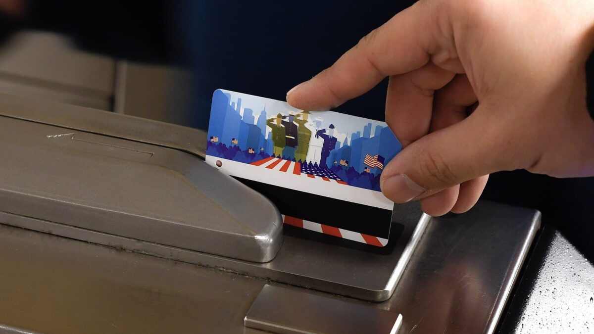 citi trage un semnal de alarma plafonarea dobanzilor la carduri un dezastru