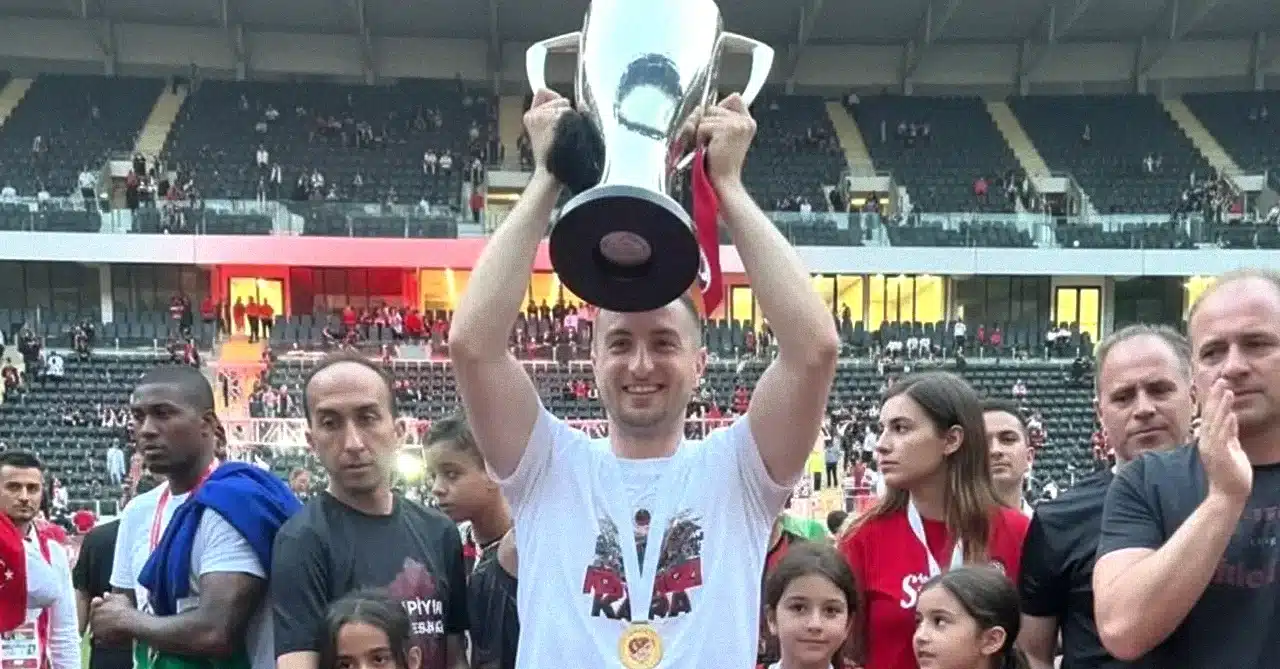 Daniel Popa își relansează cariera în fotbalul românesc