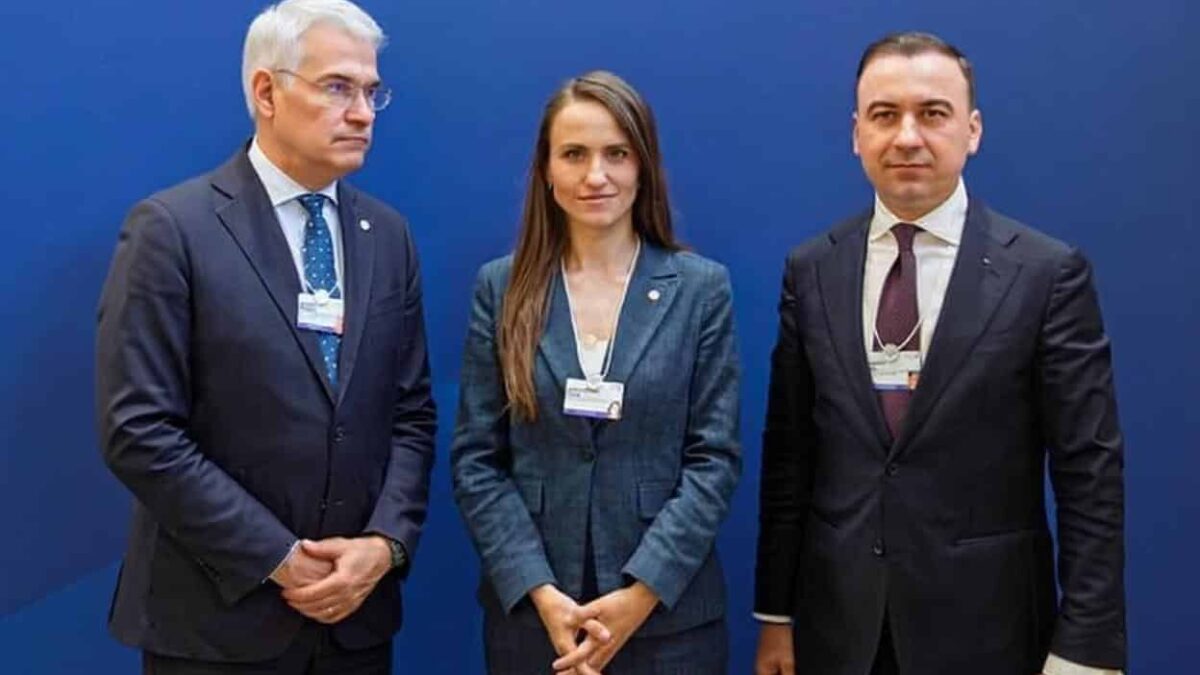 Davos 2026 - 3 miniștri români la masa liderilor lumii. Mesajele cheie davos 2026 3 ministri romani la masa liderilor lumii mesajele cheie