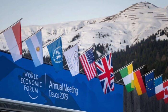 davos ziua 2 cum o esarfa deschide usi robotii iau volanul si trump sperie elita