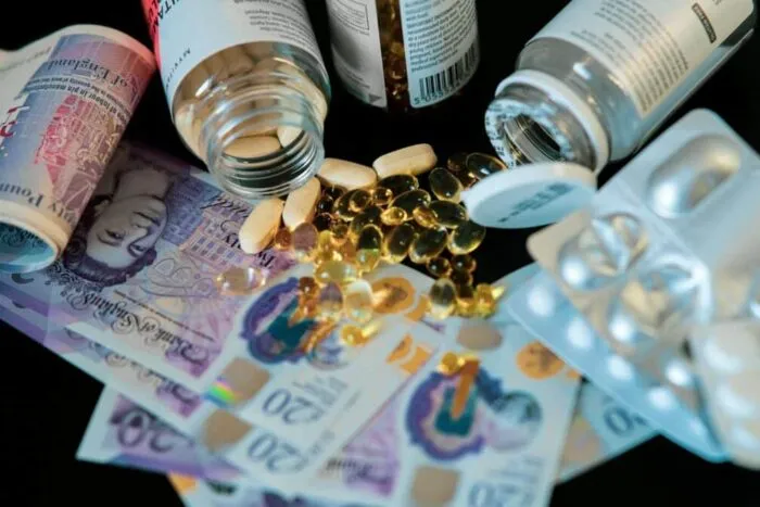 Deficiența de vitamina B12: Riscuri asociate cu medicamente uzuale