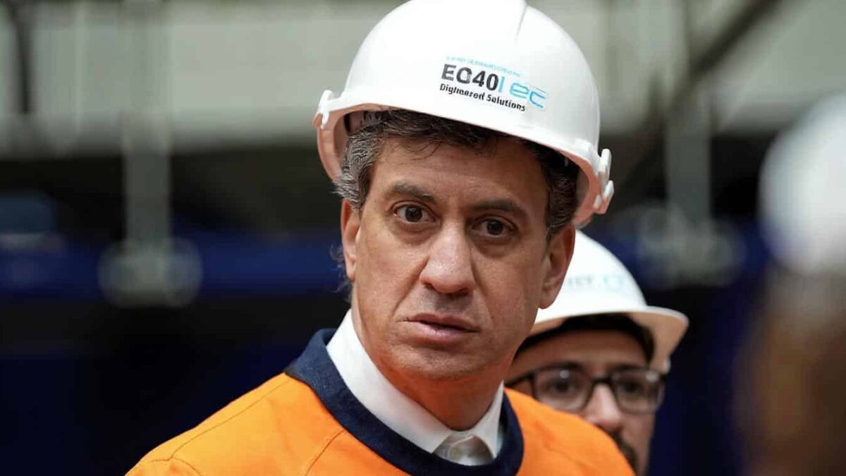 fiasco de 46 miliarde in uk 30 000 de case distruse de un program verde esuat