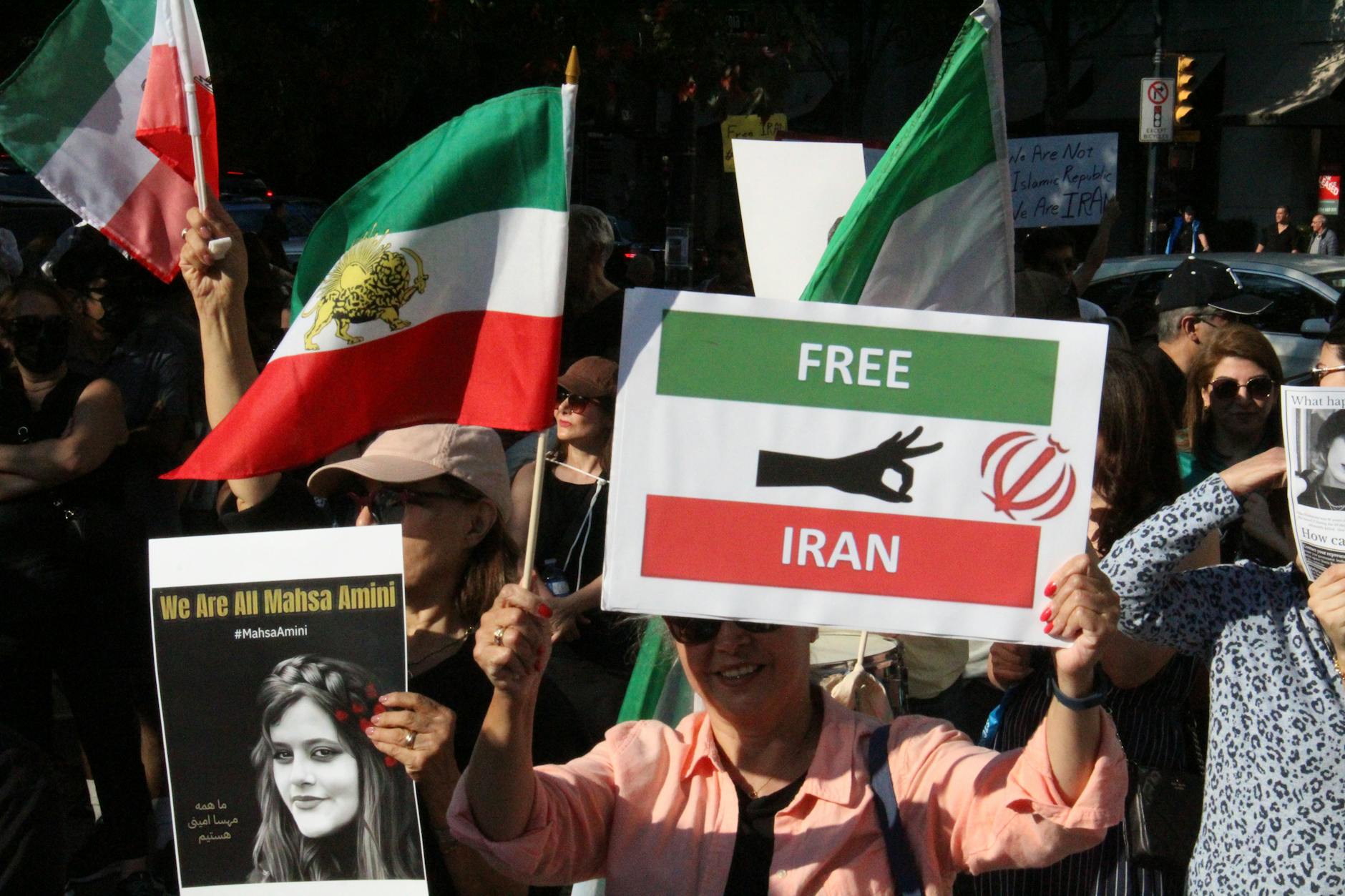 Fiica unui comandant iranian acuză: Liderii regimului își ucid copiii