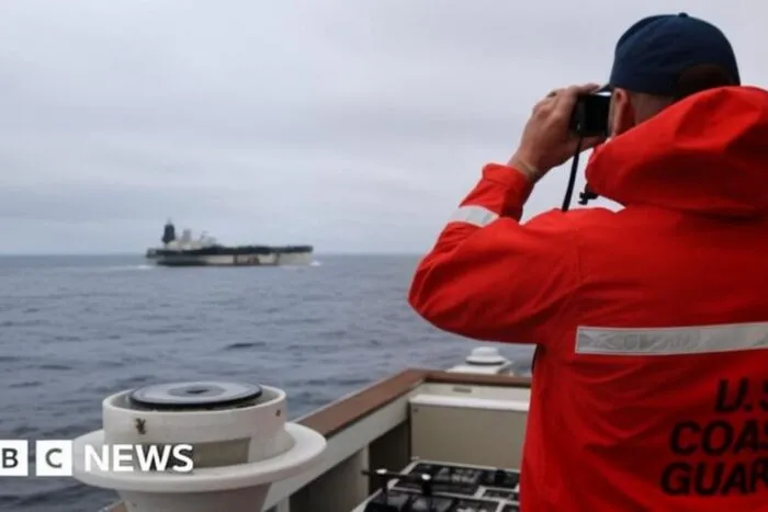 fortele-britanice-au-ajutat-sua-sa-confiste-un-petrolier-rusesc.jpg