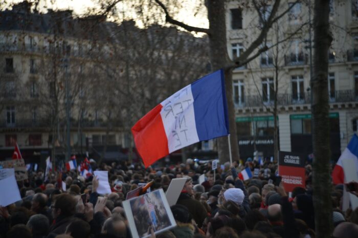 Franța încearcă să potolească furia fermierilor cu promisiuni înainte de târg franta incearca sa potoleasca furia fermierilor cu promisiuni inainte de targ