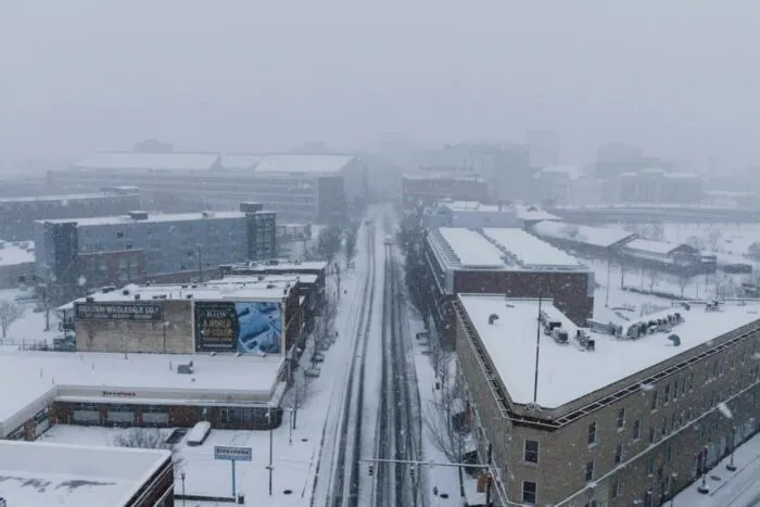 Furtună severă în SUA: Cel puțin 19 decese și avertizări meteo extinse