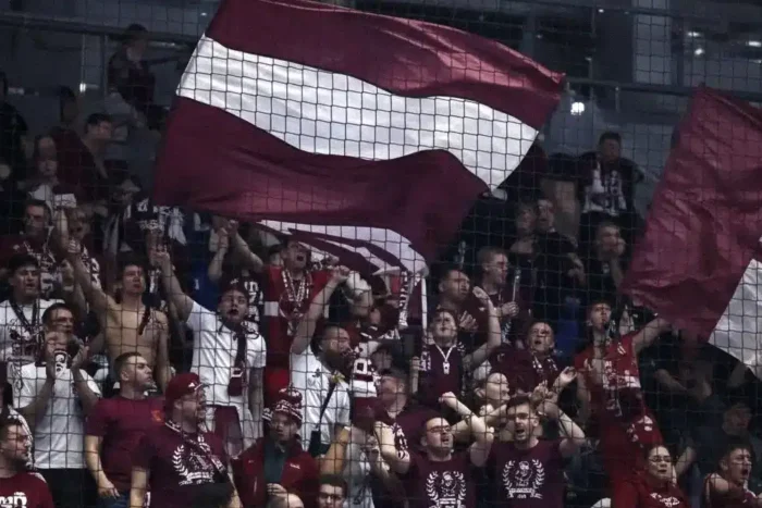 galeria rapidului pregateste un moment special la handbal inainte de revenirea superligii.webp