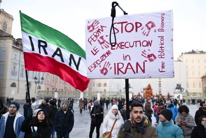 iran trump cere stoparea executiilor bilantul mortilor depaseste 2500