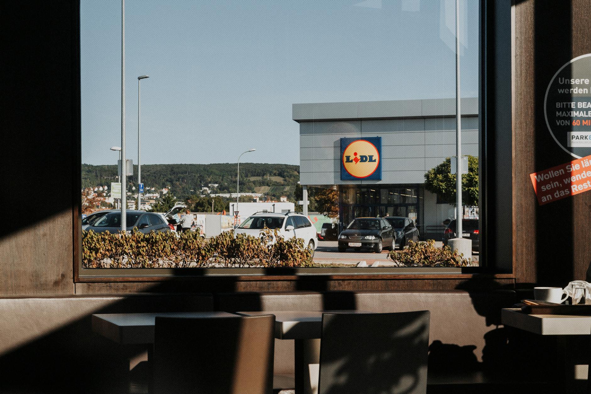 Lidl retrage burgeri de £2.49 – Pericol de șoc anafilactic din cauza unei etichete