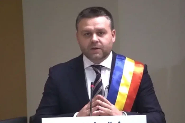 mesajul lui ciprian ciucu la inceput de an aduce promisiuni care starnesc asteptari.webp