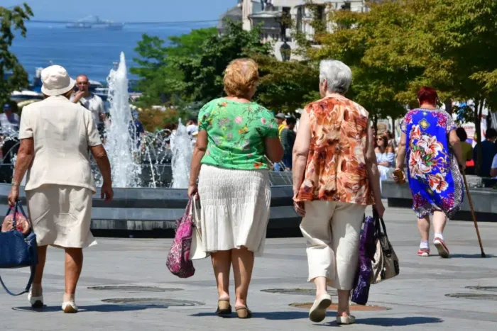 pensii de la 40 in 2024 la 500 000 de romani impinsi spre saracie