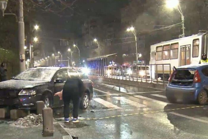 pieton strivit intre masini pe o trecere din bucuresti