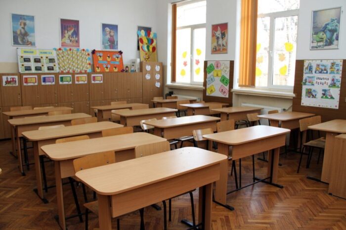 poleiul inchide scolile din giurgiu cursuri suspendate de joi dupa amiaza