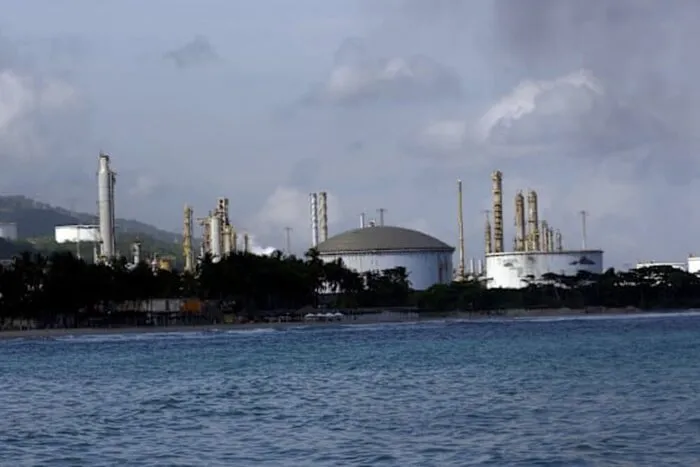 preturile-petrolului-scad-dupa-operatiunea-sua-in-venezuela.jpg
