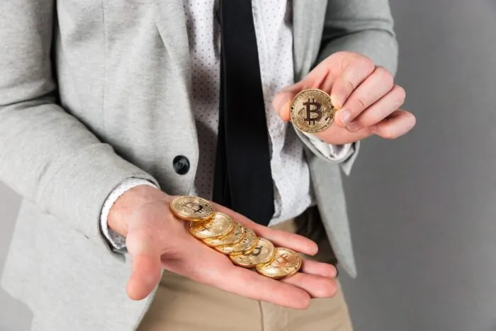 rakbank-primeste-aprobare-pentru-stablecoin-sustinut-de-dirhami.jpg
