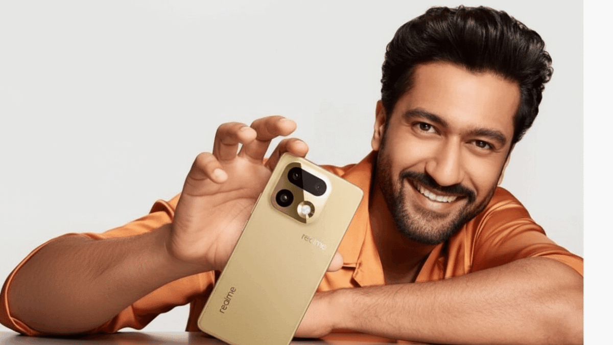 realme 16 pro si pro lansate cu camera 200mp si baterie 7 000mah