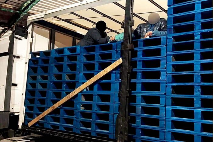 sofer roman prins cu 23 de migranti si 30 000 cash retea destructurata in uk