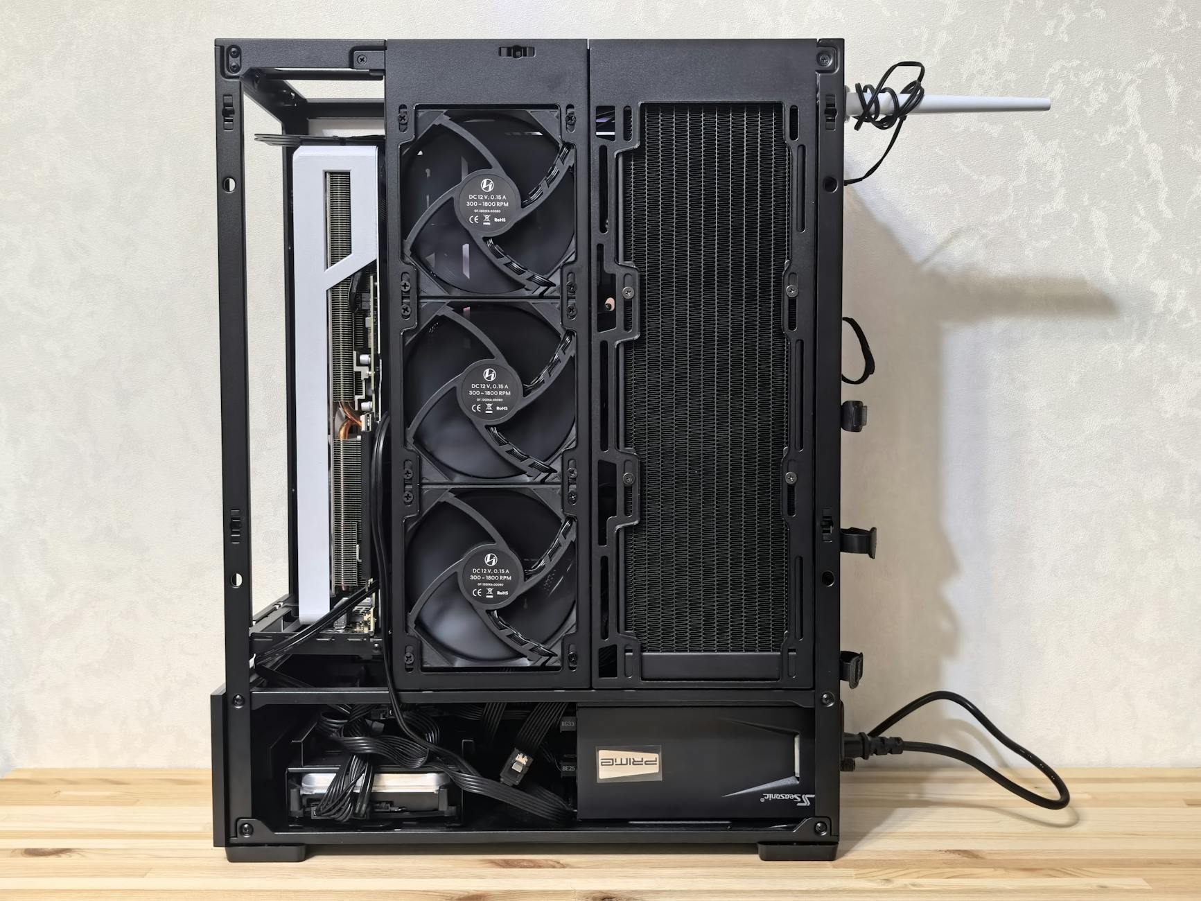 Top 10 sisteme PC gaming gata asamblate pentru performanță maximă 2026