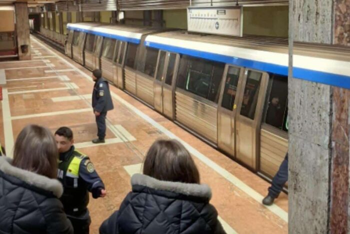 tragedie la brancoveanu o persoana s a aruncat la metrou in fata a 200 de oameni