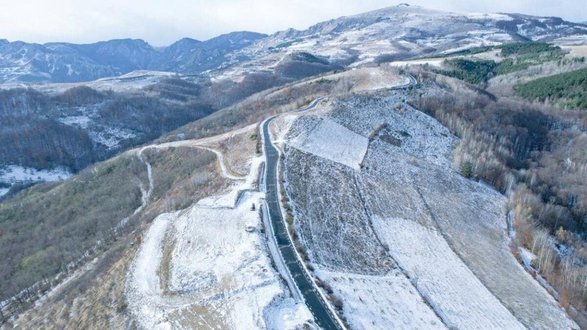 transapuseana soseaua de 73 mil e deschisa iarna rivala pentru transfagarasan