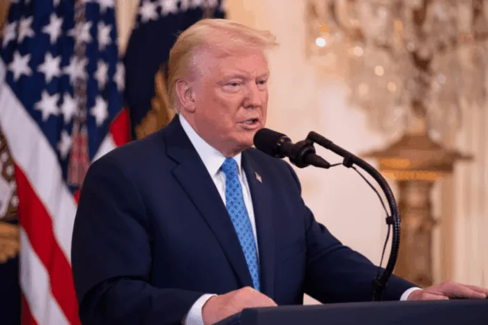 trump-ataca-uk-pentru-un-acord-de-136-mil-vrea-din-nou-groenlanda