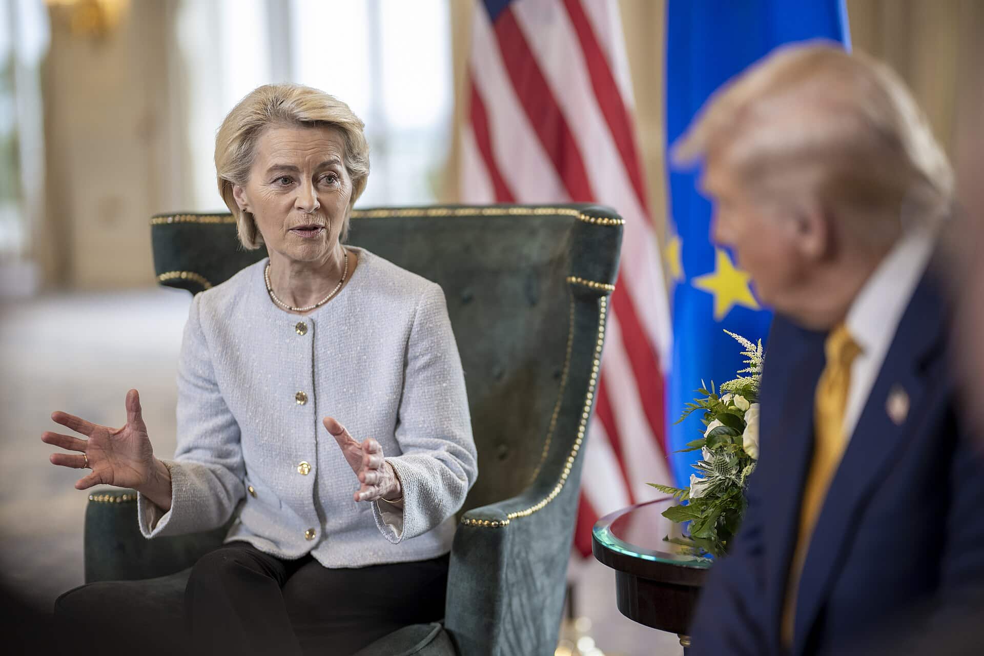UE pune piciorul în prag la Davos. Avertismentul lui von der Leyen pentru Trump: ‘Un acord e un acord’