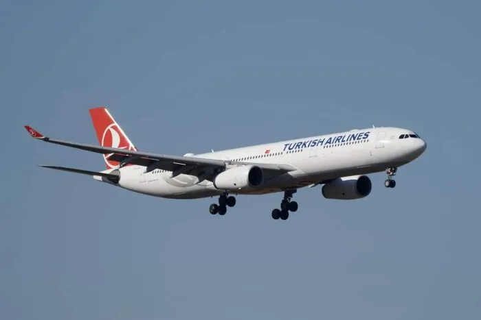 zbor-turkish-airlines-aterizare-de-urgenta-la-barcelona