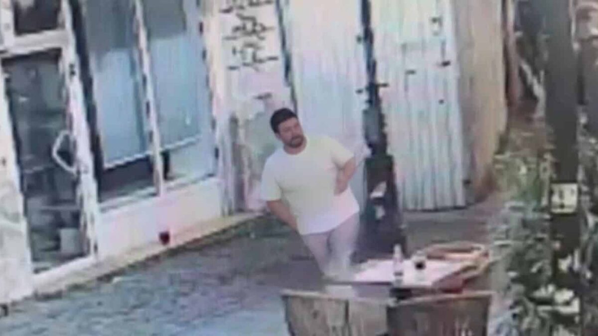 6 focuri în Centrul Vechi: Pistolarul turc și 3 complici, judecați pentru un plan de răzbunare 6 focuri in centrul vechi pistolarul turc si 3 complici judecati pentru un plan de razbunare