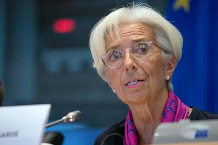 Speculații privind o posibilă plecare anticipată a lui Lagarde de la BCE