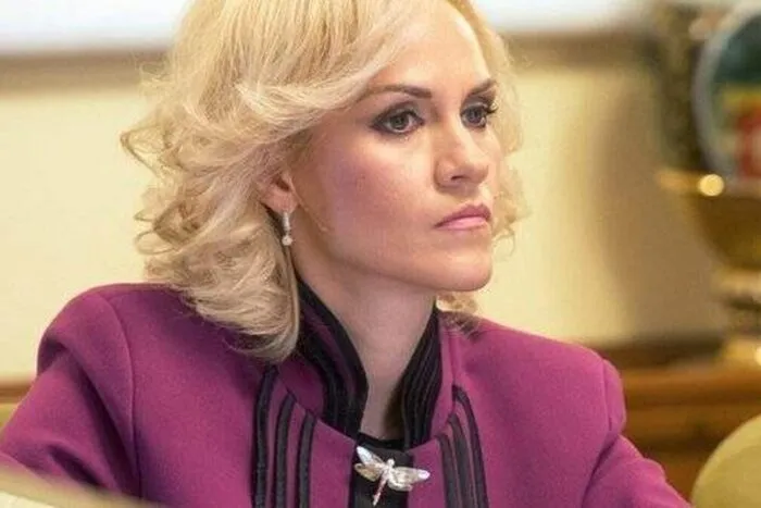 Gabriela Firea afirmă că a slăbit 25 kg în 3 luni, la 53 de ani