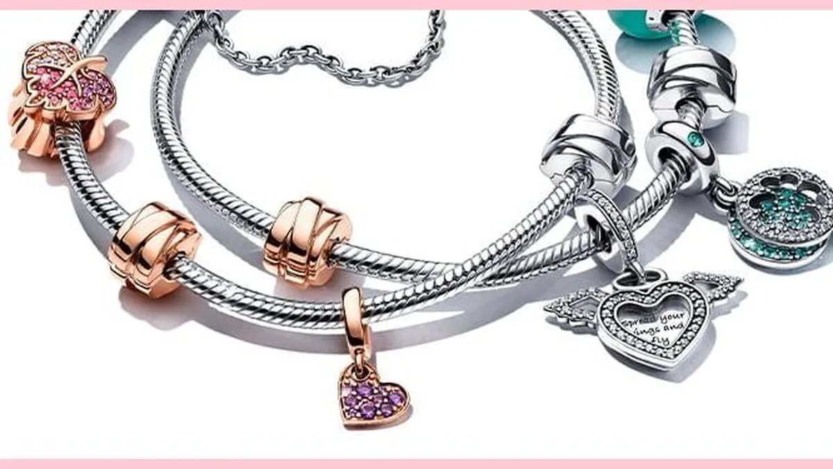 Pandora reduce argintul la 20% și introduce bijuterii cu platină