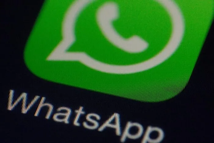 WhatsApp: Istoric grup, username și silențiere apeluri necunoscute
