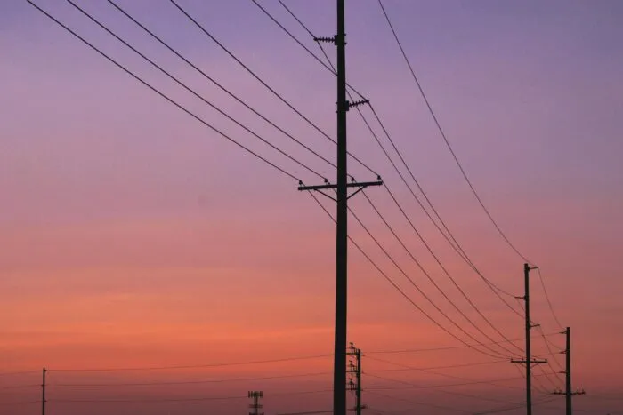accident-grav-in-prahova-2-electricieni-electrocutati-pe-stalp