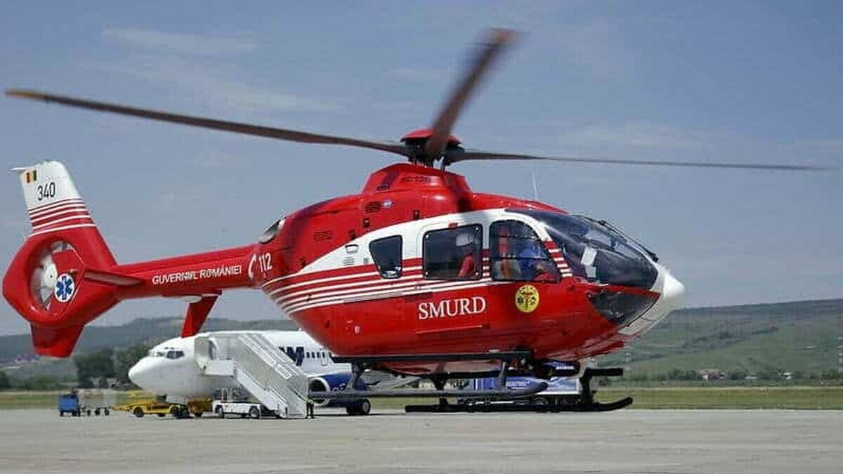 Accident mortal pe DN 24 în Iași: 1 mort, 2 răniți. O gravidă, preluată cu elicopterul accident mortal pe dn 24 in iasi 1 mort 2 raniti o gravida preluata cu elicopterul