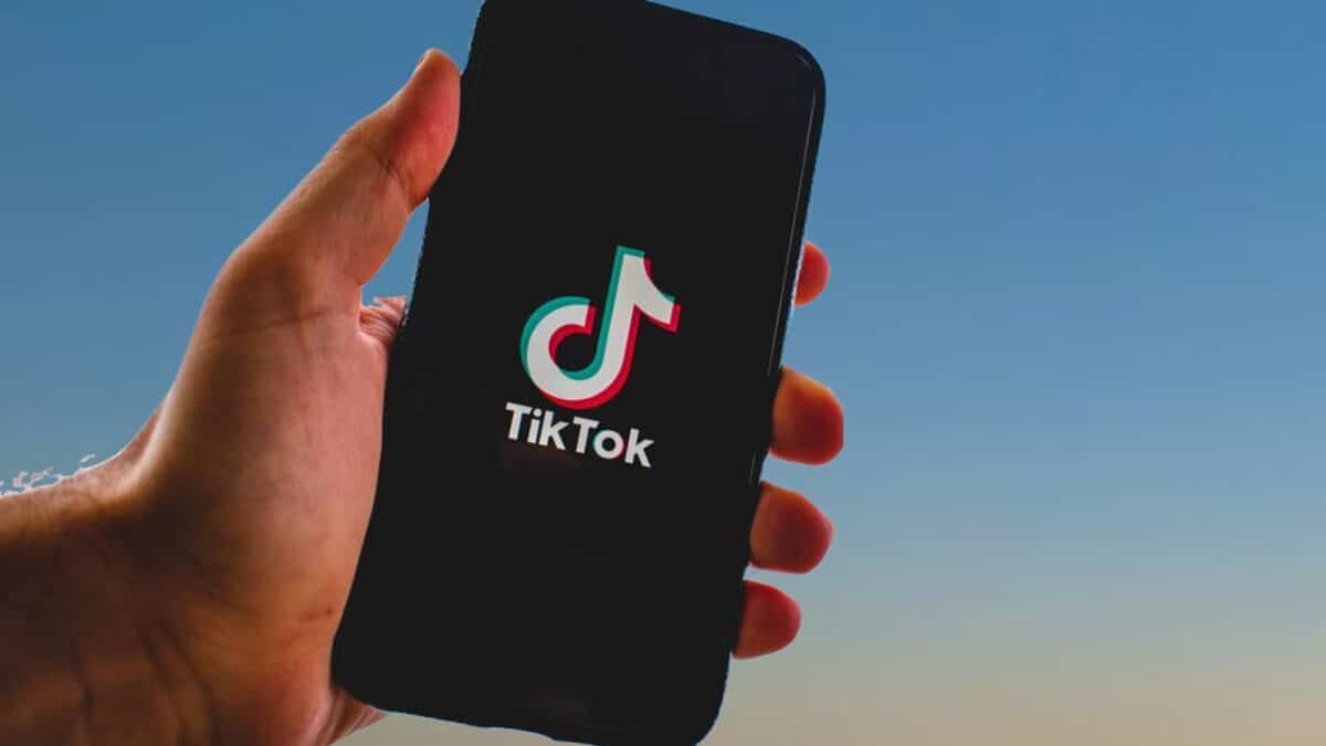 Albania deblochează TikTok după 11 luni. Guvernul anulează interdicția