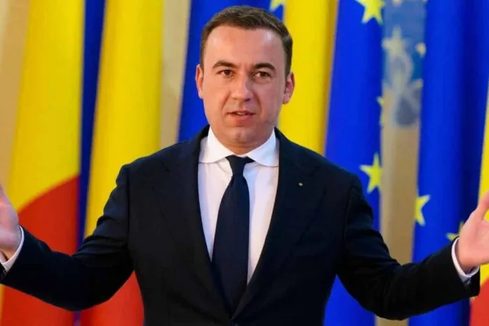 apa-cu-bacterii-pentru-50-000-de-argeseni-ministrul-energiei-chemat-de-urgenta-in-parlament