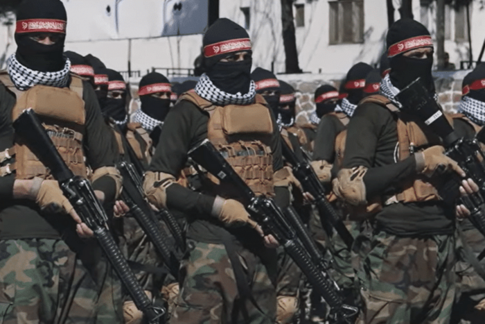 Armata siriană preia baza al-Shaddadi de la americani. Peste 30 de ținte ISIS, lovite armata siriana preia baza al shaddadi de la americani peste 30 de tinte isis lovite 1771228665